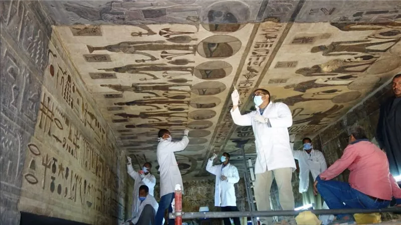 بعد الزيادة.. كم يصل صافي مرتب العاملين بالآثار بعد خصم التأمينات والضرائب؟
