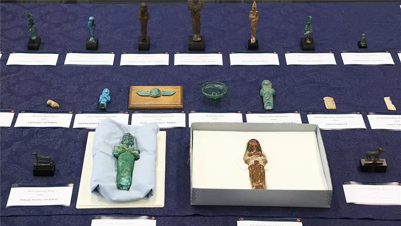 كيف تتبع المحققون آثار مصر المهربة؟ رحلة الـ48 قطعة من أمريكا إلى الوطن