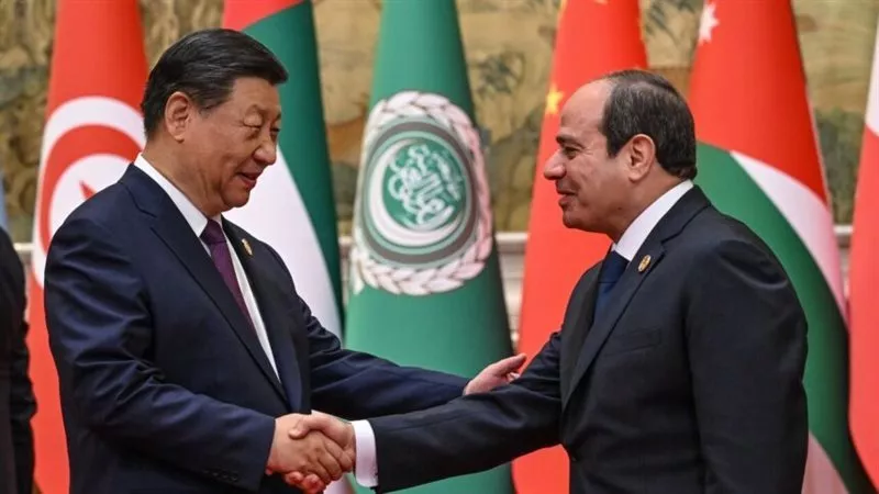 مصر والصين تتفقان على تعزيز التعاون وزيادة أعداد السياح الصينيين
