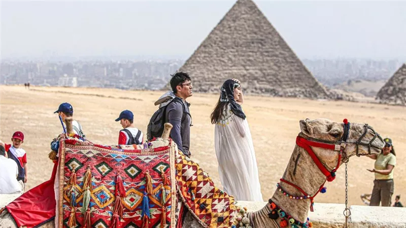 400ألف سائح صيني إلى مصر.. و17رحلة أسبوعيًا تعزز جسر السفر بين البلدين
