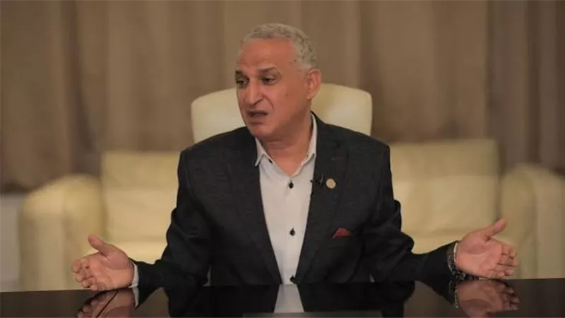 كيف خرجت 48 قطعة أثرية مصرية إلى أمريكا؟.. مجدي شاكر يجيب