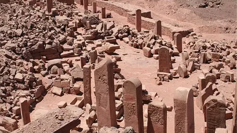 «أرض الفيروز» ليست مجرد لقب.. نقوش سرابيط الخادم تكشف القصة