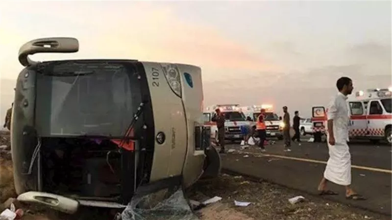 حادث حافلة المعتمرين المصريين.. الجهات السعودية تحقق في أسباب الانقلاب