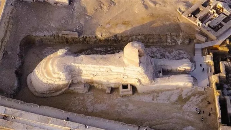 من حفر داخل جسده؟ قصة البحث عن السر المدفون داخل أبو الهول