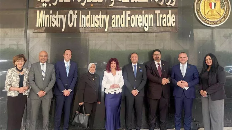 «تنمية الصادرات» يبحث مع «المستثمرات العرب» زيادة الصادرات وفتح أسواق جديدة