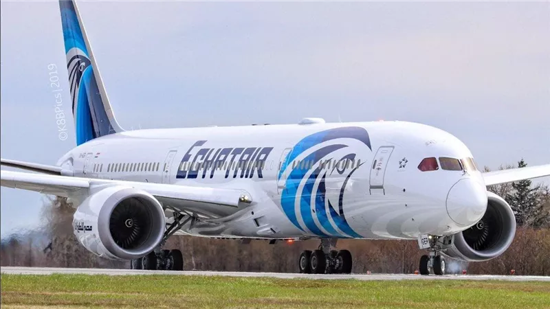 جائزة دولية جديدة لمصر للطيران..ماذا تكشف نتائج Skytrax عن أداء الناقل الوطني؟