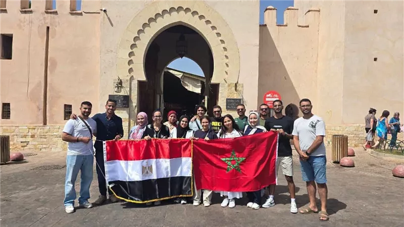 رحلة بحرية بالمحيط الأطلسي.. الوفد الشبابي المصري يخوض تجربة مميزة في أكادير
