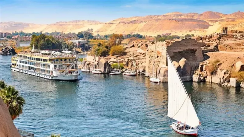 تكرار الزيارة والإنفاق السياحي.. مؤشرات جديدة في سباق تنافسية المقصد المصري