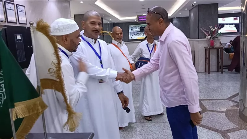 ميدانيًا.. وزارة السياحة تلاحق مخالفات العمرة بالأراضي السعودية