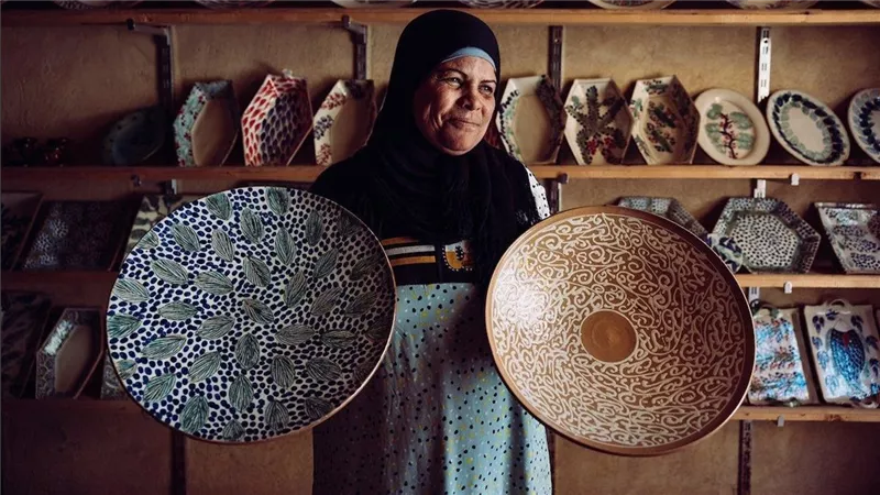 في يوم السياحة العالمي.. كيف تصنع الحرف والطعام والموسيقى تجربة السائح؟