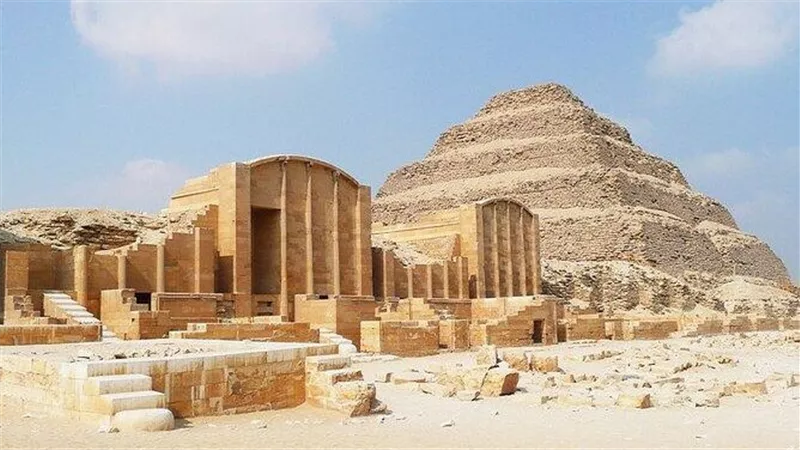 سقارة.. ذاكرة الحضارة المصرية وسجل مفتوح يحكي آلاف السنين
