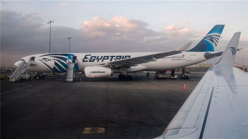 شراكة مصرية ألمانية جديدة.. مصر للطيران تطور منظومة تشغيل أطقم الطائرات