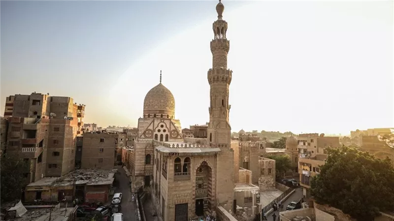 متابعة ميدانية لآثار صحراء المماليك.. زيارة لجامع قايتباي ومسجد برسباي