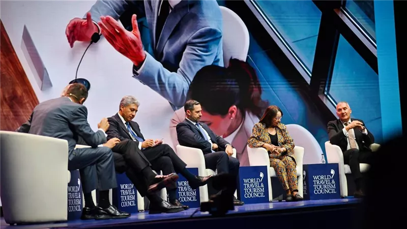 وزير السياحة من مالطا: مصر تمتلك مقومات استثنائية لمضاعفة أعداد السائحين