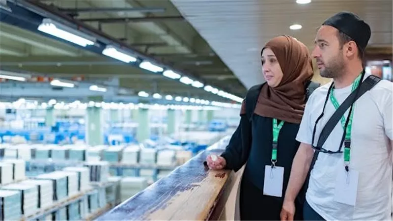 250 ضيفًا من 21 دولة يزورون مجمع الملك فهد لطباعة المصحف بالمدينة المنورة