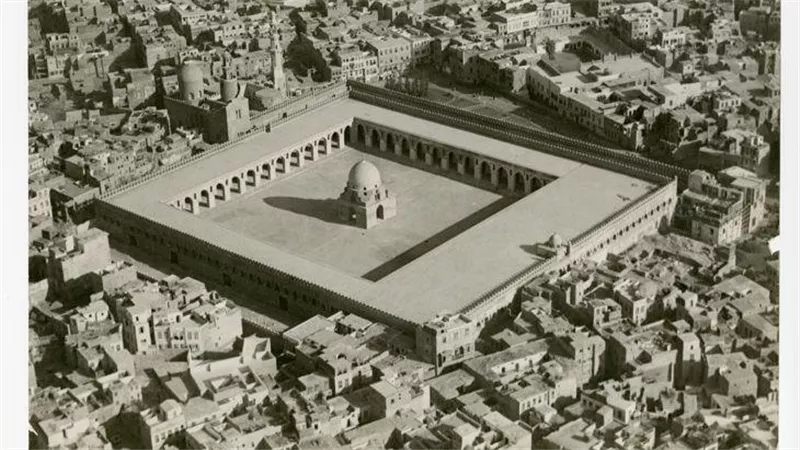 مسجد أحمد بن طولون والمنازل المجاورة.. فصل من تاريخ حماية آثار القاهرة