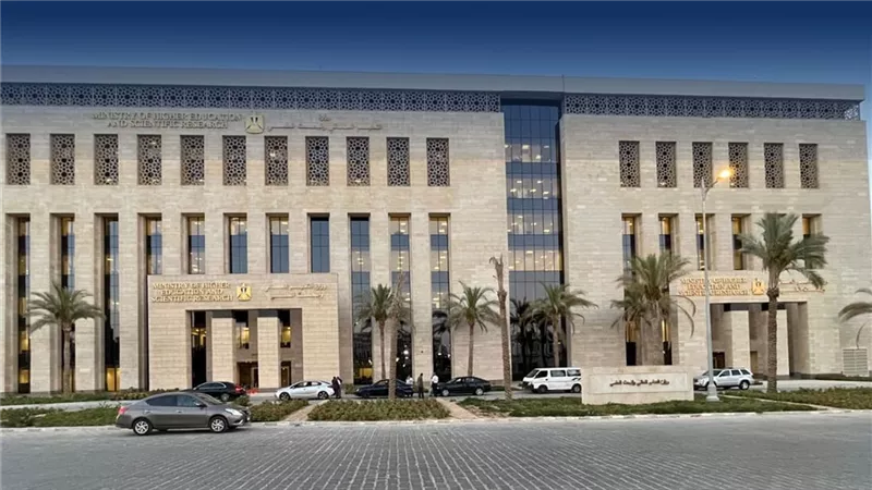 جامعة الفيوم تطلق أول برنامجين دوليين بالسياحة والفنادق بالشراكة الفرنسية