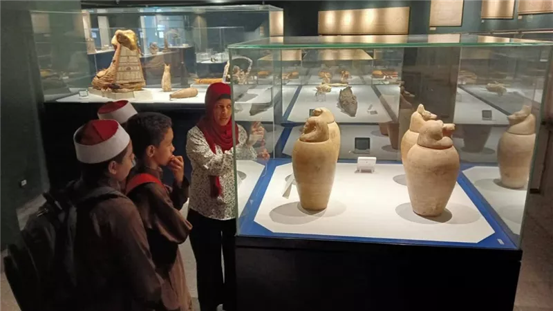 جانب من الزيارة 